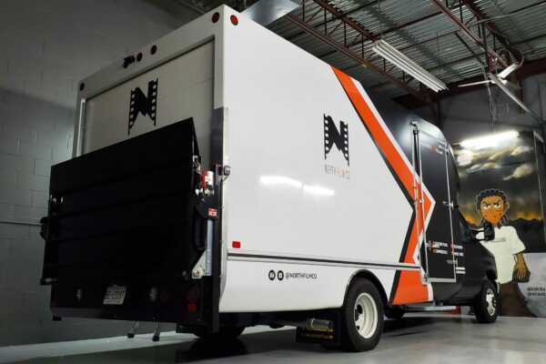 Branding Car Wrap-min